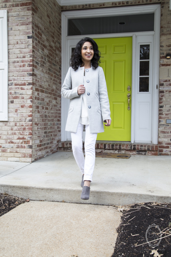 Grey_and_white_outfit